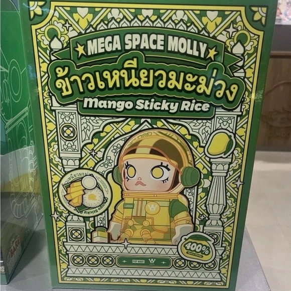 Popmart Mega Space Molly Mango Sticky Rice 400% Thailand Release Only Authentic - Picture 2 of 4